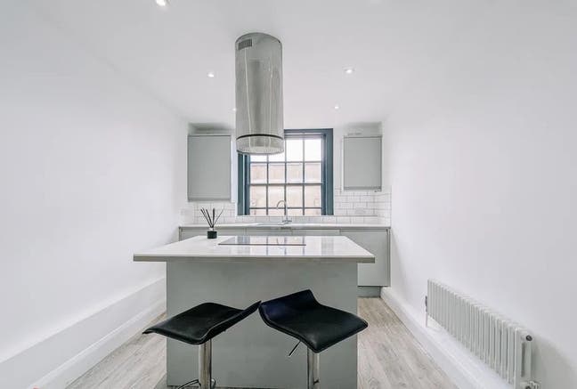🌳 2 Rooms – Steps from Regent’s Park🌳 Main Photo