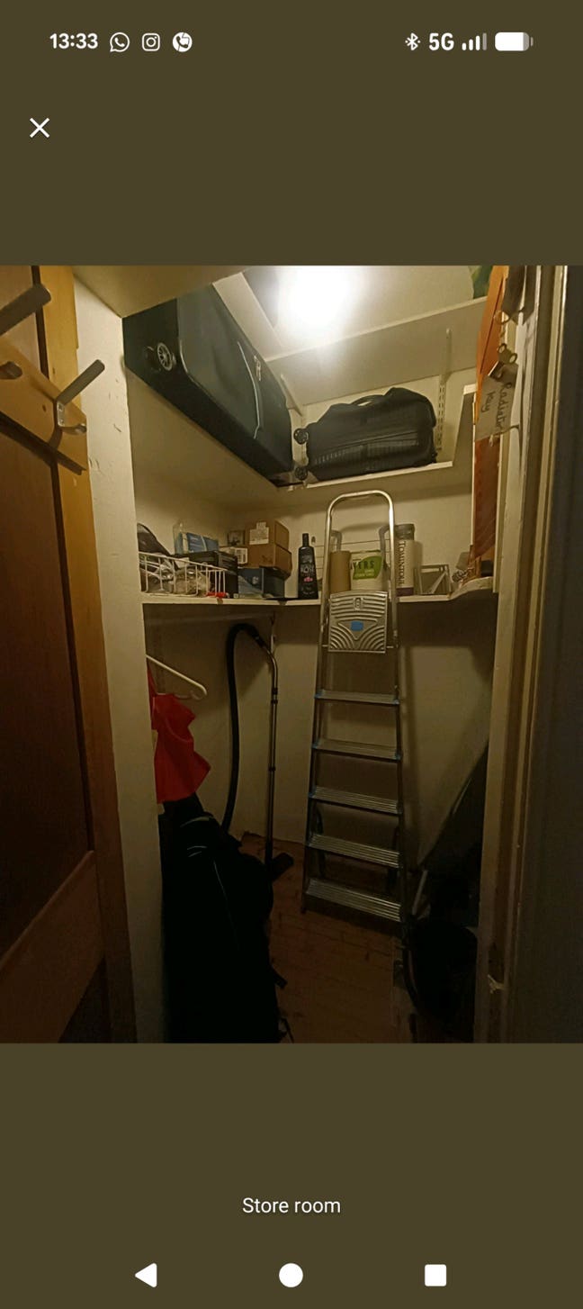 Room  Main Photo