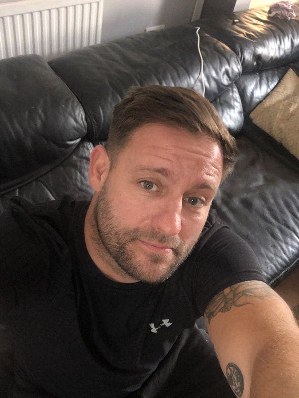 43 year old Male seeks a double room Main Photo