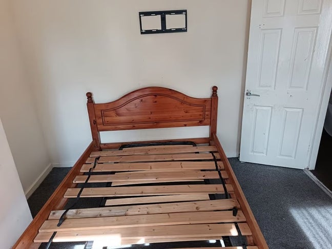 ✨ Spacious Double Room in a 2-Bed House –M11 Main Photo