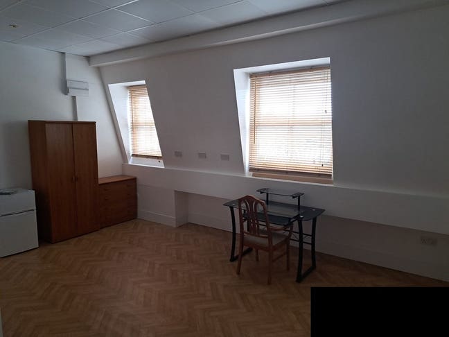 Luxurious Rooms to Let Main Photo