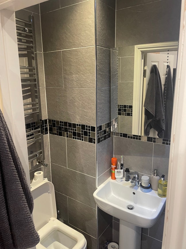 Double En-suite in Putney Main Photo