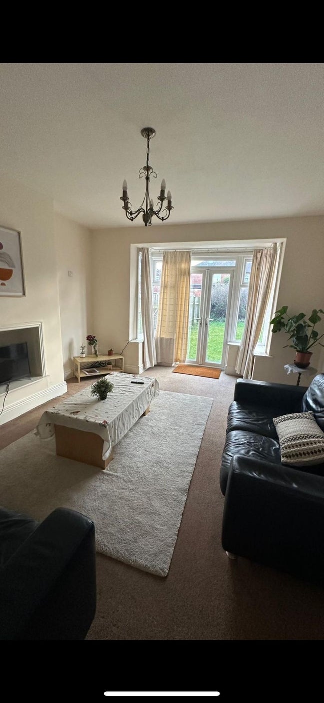 📢 Tenant Takeover Opportunity – Female Only 📢 Main Photo