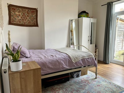 Short-Term Let - Double Room N17 Main Photo