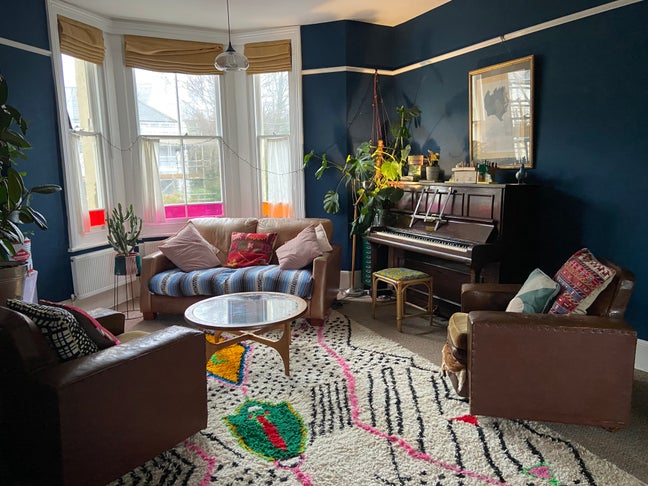 Two rooms available in warm bright bohemian home Main Photo