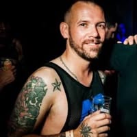 Professional Male seeks a double room Main Photo