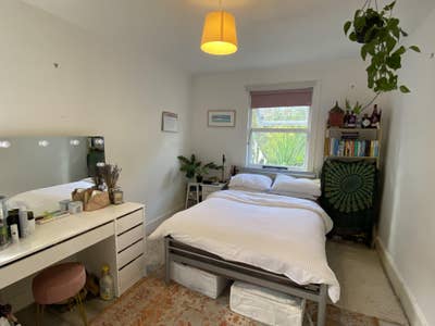 E5 Homerton September sublet Main Photo