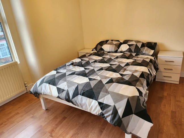 Room for rent  Main Photo