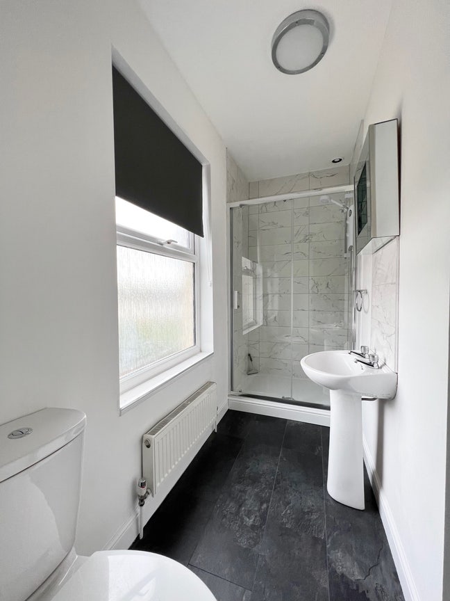 Double room in shared house - Includes All Bills Main Photo