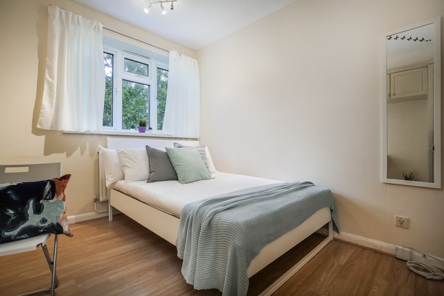 Breathtaking Room in a Super Stylish Flat Main Photo