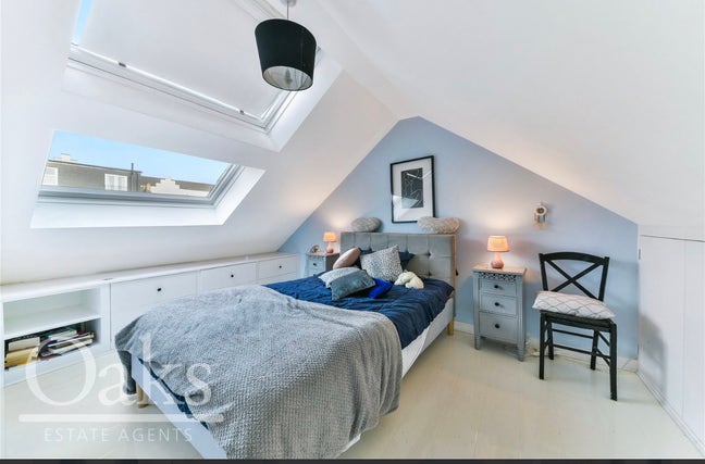 Brixton hill room with en-suite £750 PCM (6 months Main Photo