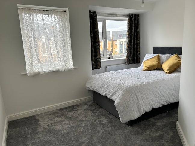 Two Double Bedroom available in a quiet area SN1  Main Photo