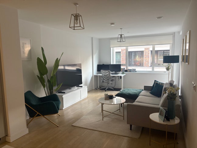 1 month Short term stay - available from 10 Dec Main Photo