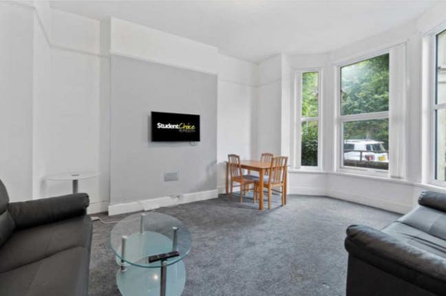 Large Room to Let 110pw -Near University!!!! Main Photo