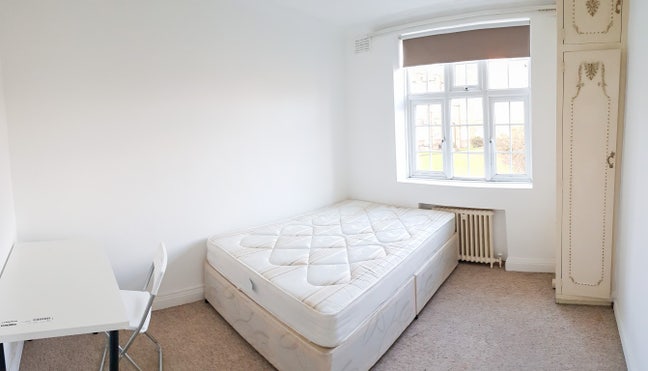 Double Room in NW4, All Bills Included🏡 Main Photo