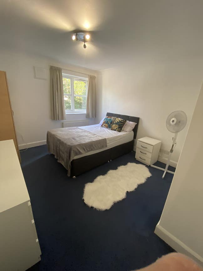 🏠 Room for Rent - Excellent Transport Links Main Photo