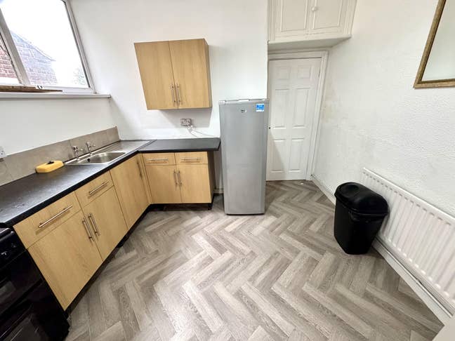 🚗 Rooms close to the A50 on King Street 🚙 Main Photo