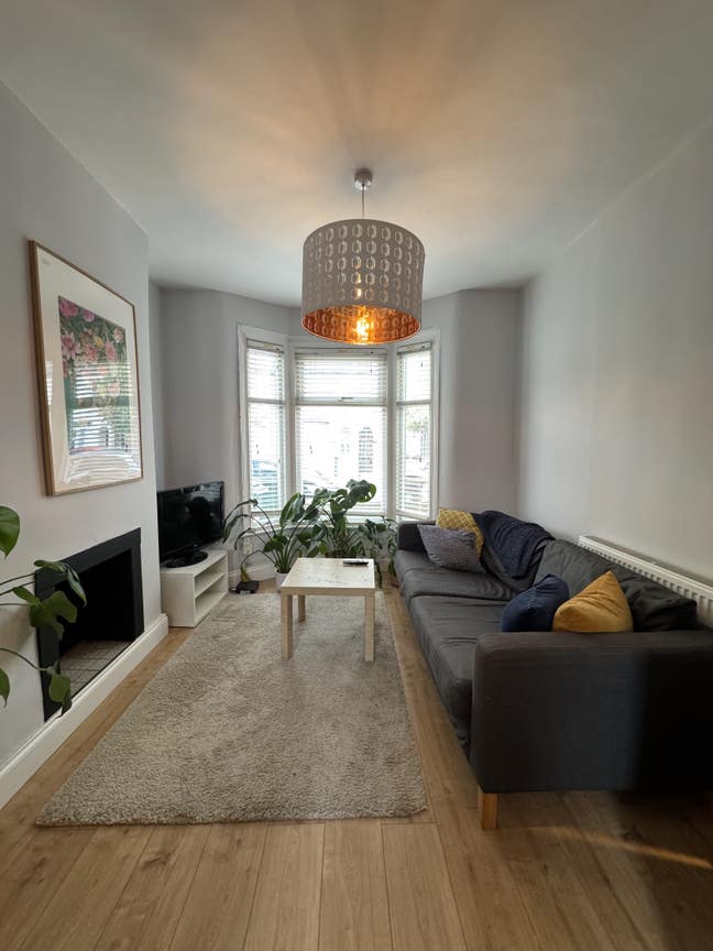 Double Room in Lovely Well Kept House Bills Inc Main Photo