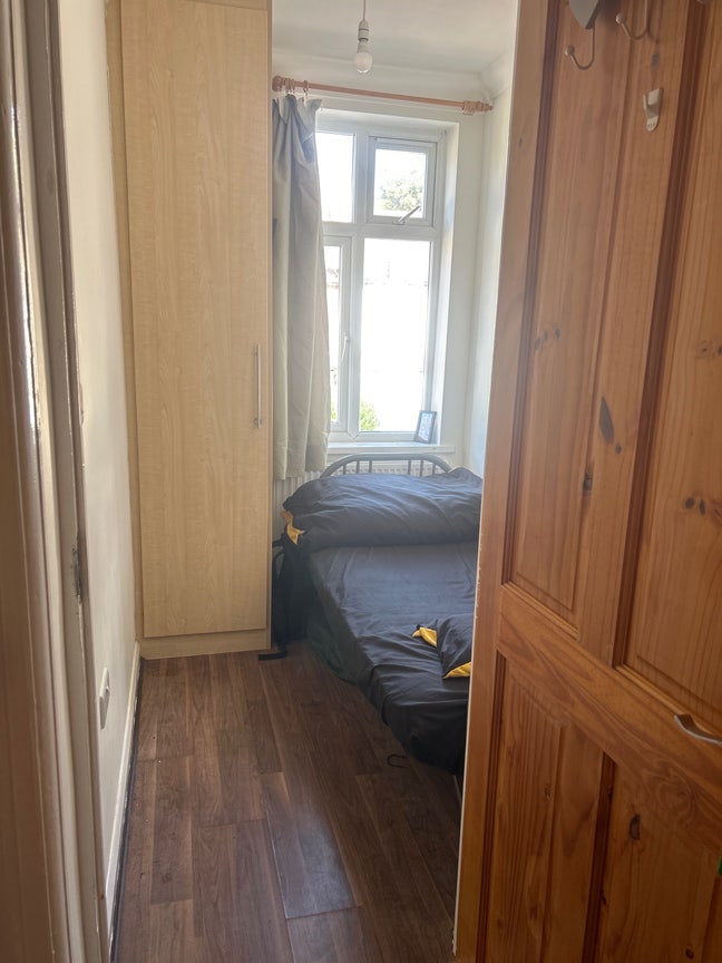 Required a Sublet for my room Main Photo