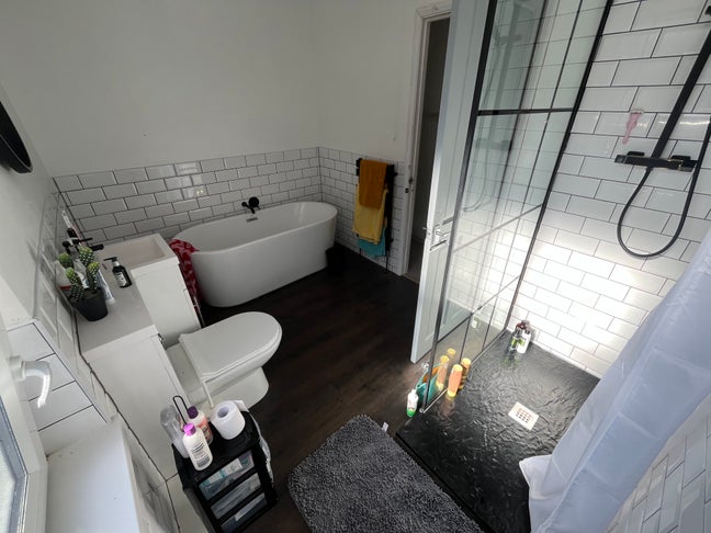 Room for Rent Main Photo