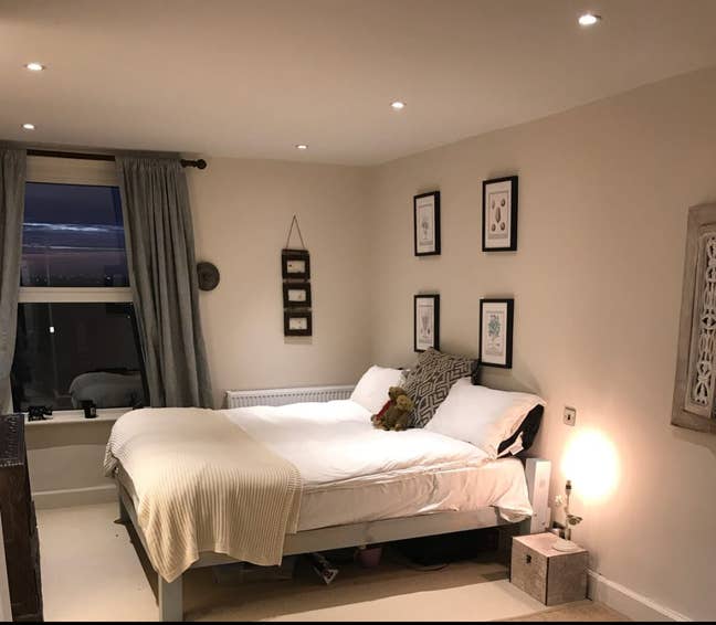 Super kingsize room in large Victorian house Main Photo
