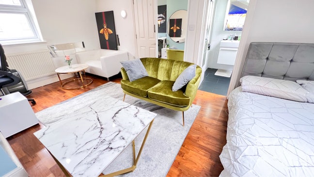 Battersea Power Station Rooms + Digitally Lockable Main Photo