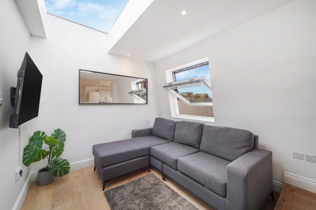 ⭐Brand New Flat 2X Rooms Left⭐️ Main Photo
