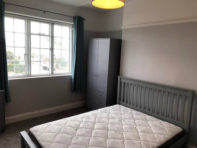 1 large double room in shared house Weston Super M Main Photo
