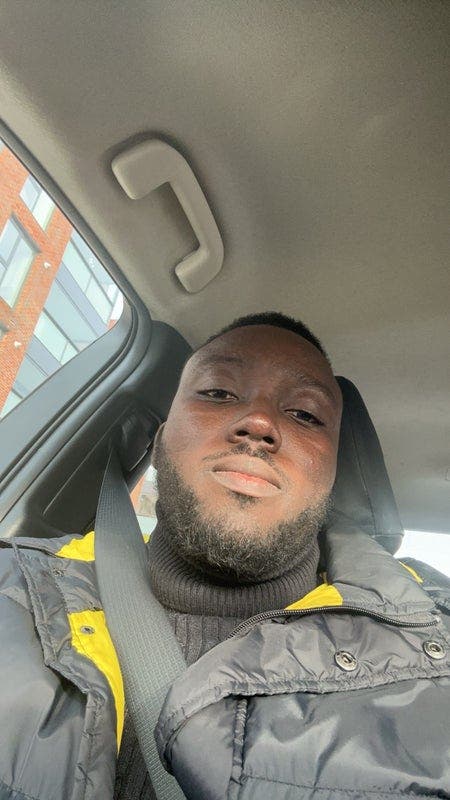 Professional Male seeks a double room Main Photo