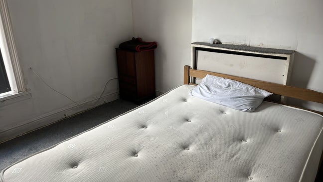 Looking for a Tenant in a sharing Home Main Photo