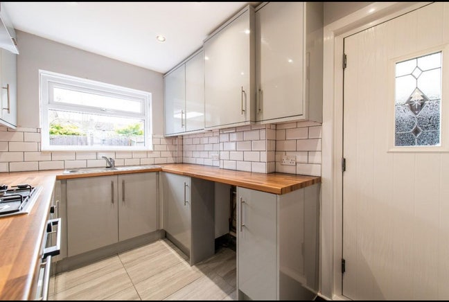 Double room in Dartford area Main Photo