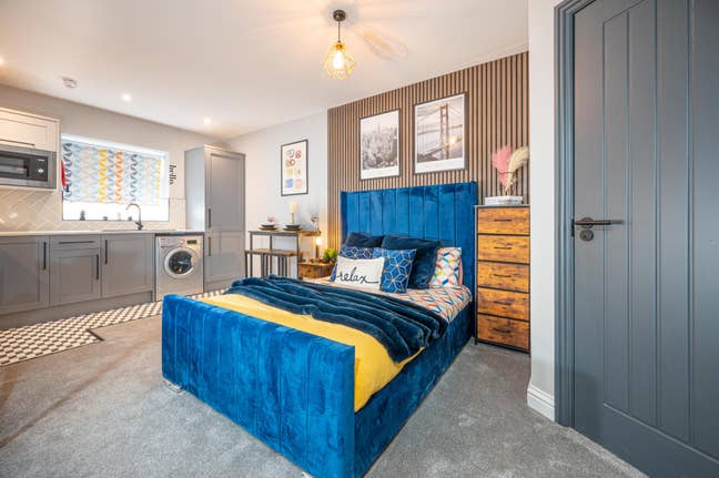 Great Brand New Property⭐️Studios&Ensuite Rooms Main Photo