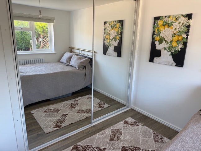 Double room to rent  Main Photo