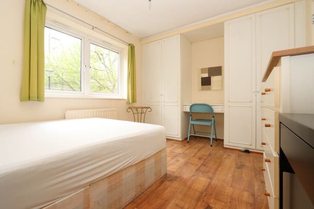 Double Room Near Poplar DLR & Canary Wharf Main Photo