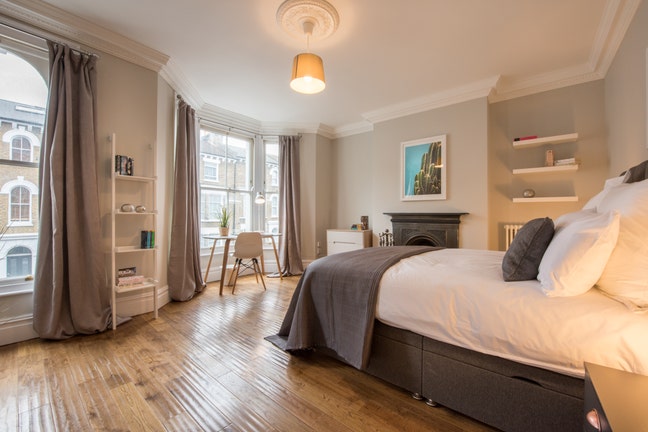 Spacious Modern Double in Brixton Main Photo