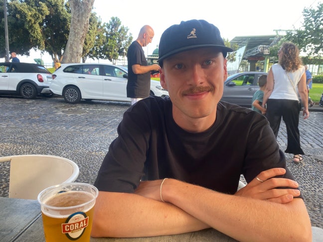 Professional Male Looking for Room Main Photo