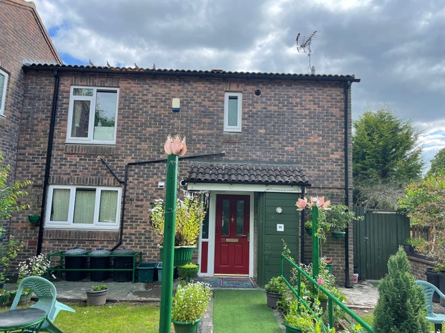 1 Room available in 2 bed apartment -Stirchley  Main Photo