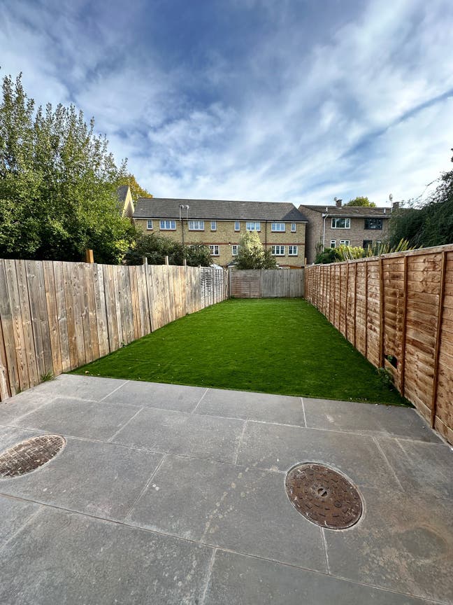 🌟 5 Stunning En Suite Rooms Available NOW Main Photo