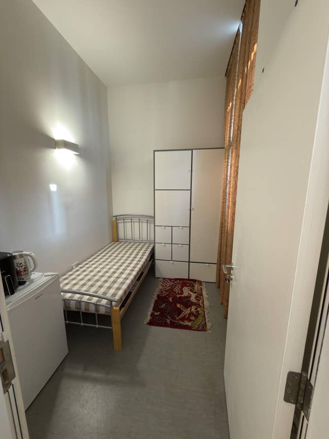 A single bedroom for rent Main Photo