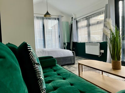 Stylish Studio Apartment – Prime Chorlton Location Main Photo