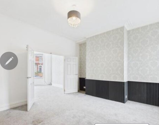 Newly refurbished house Professional /NHS House Main Photo