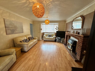 Double  Room walk to Aztec West  Main Photo