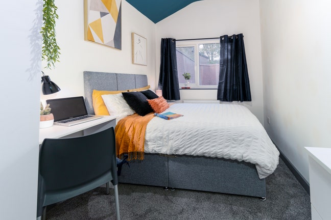 Stylish Ensuite Room in Oldham - All Bills INC  Main Photo