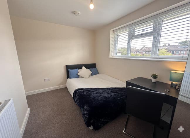 🔥Heathrow | Ensuite Room with Parking!🔥 Main Photo