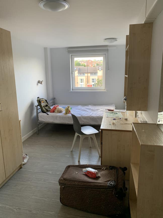 Great room in Allen Court Main Photo