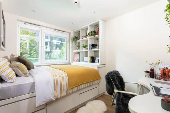 Short Stay in Aldgate Main Photo