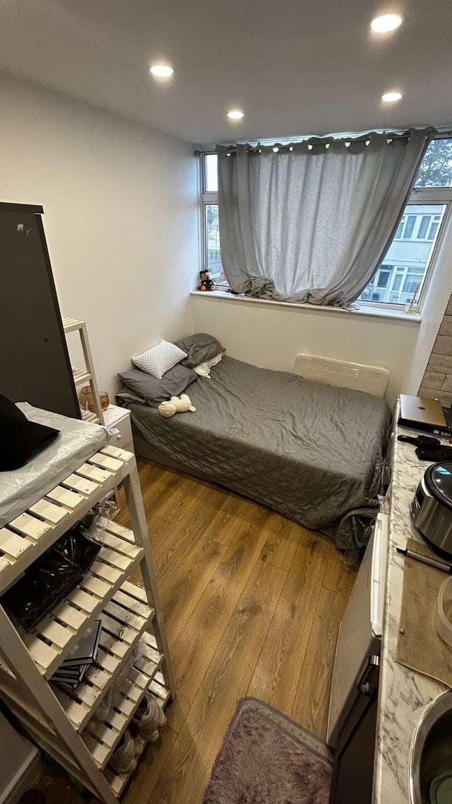 🛏️ Studio Flat to Let- Lambeth - with  Garden🌿 Main Photo