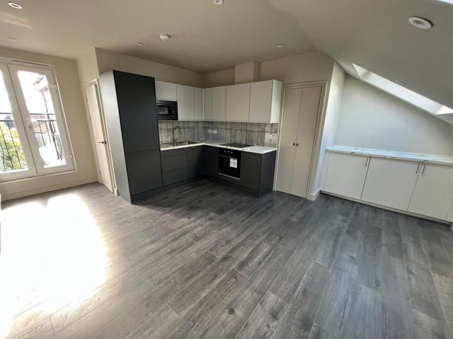 🛏️ 1 Bedroom Flat to Let- Croydon  Whit Garden 🍃  Main Photo