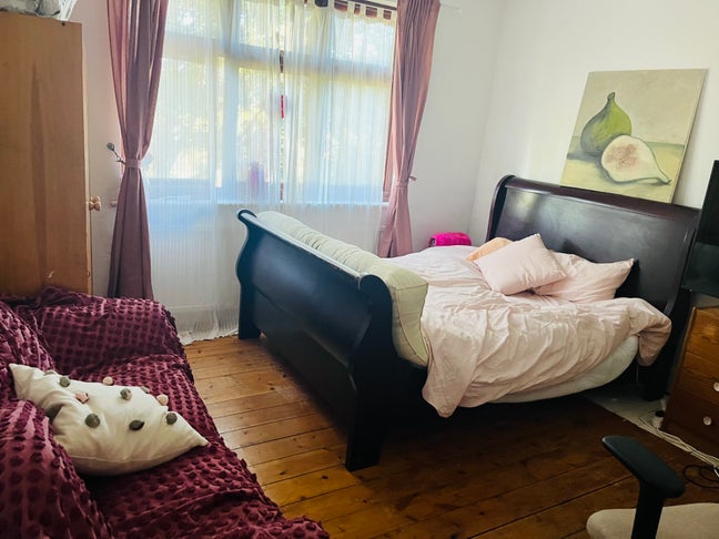 Double room in beautiful leafy Barnes Main Photo