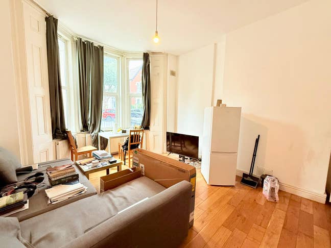 ⭐Lovely⭐ 1 Bedroom Flat, 37 Belmont Road N15 3LS Main Photo